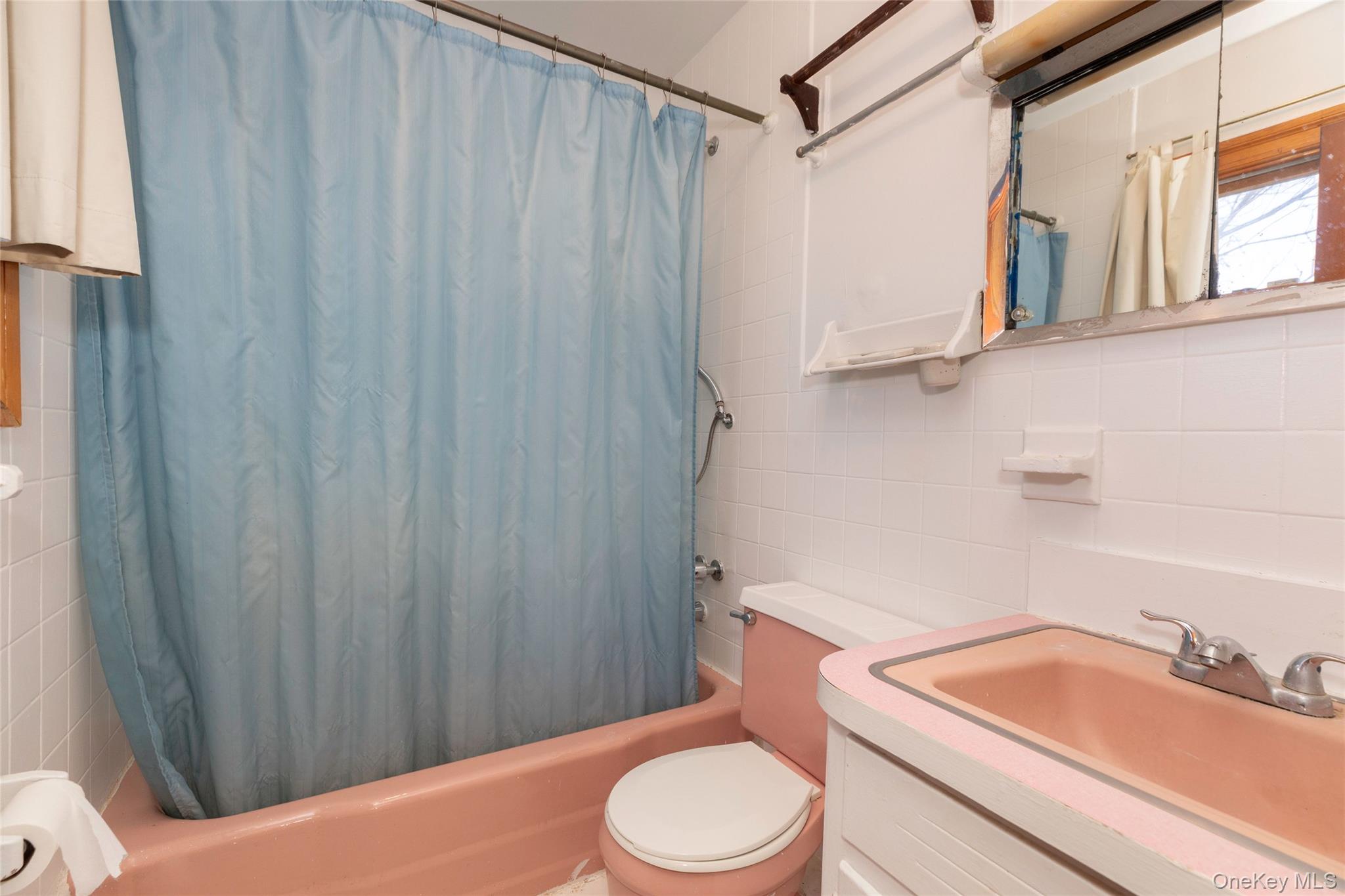 178 Beach Street, Bronx, NY 10464