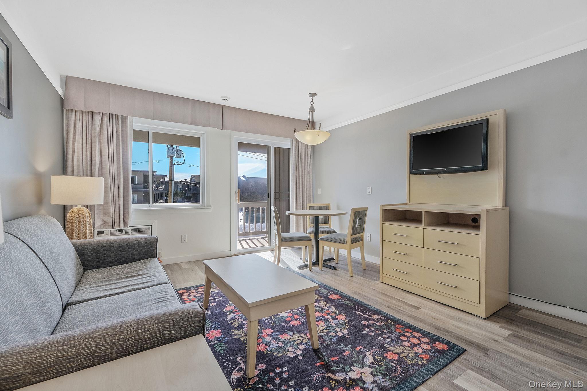 131 S Emerson Avenue # 216, Montauk, NY 11954