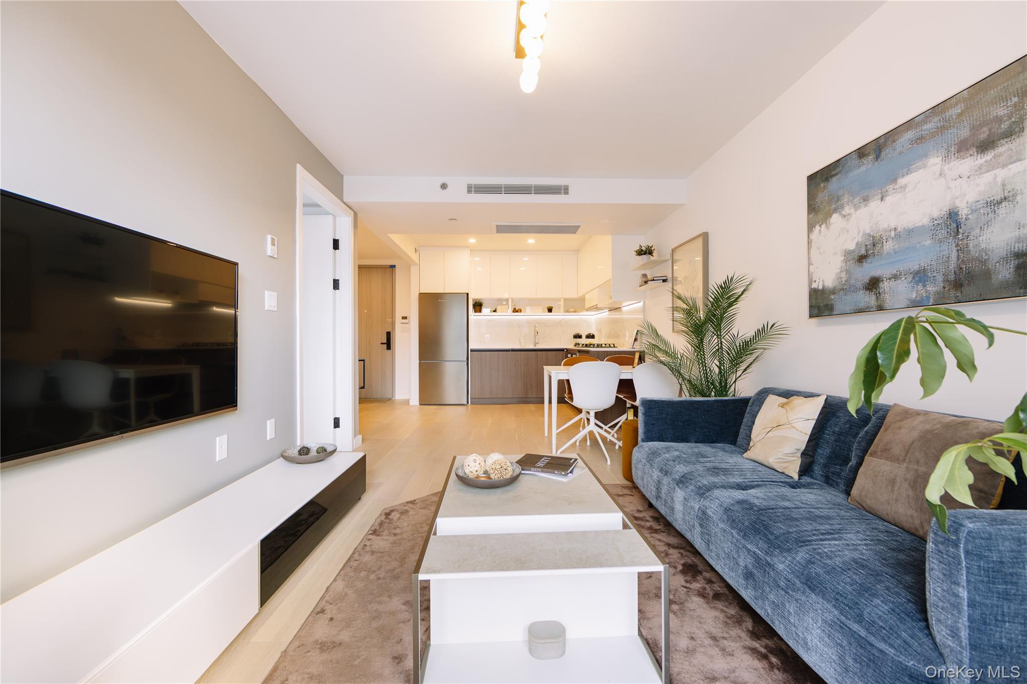 14449 Northern Boulevard # 413, Flushing, NY 11354