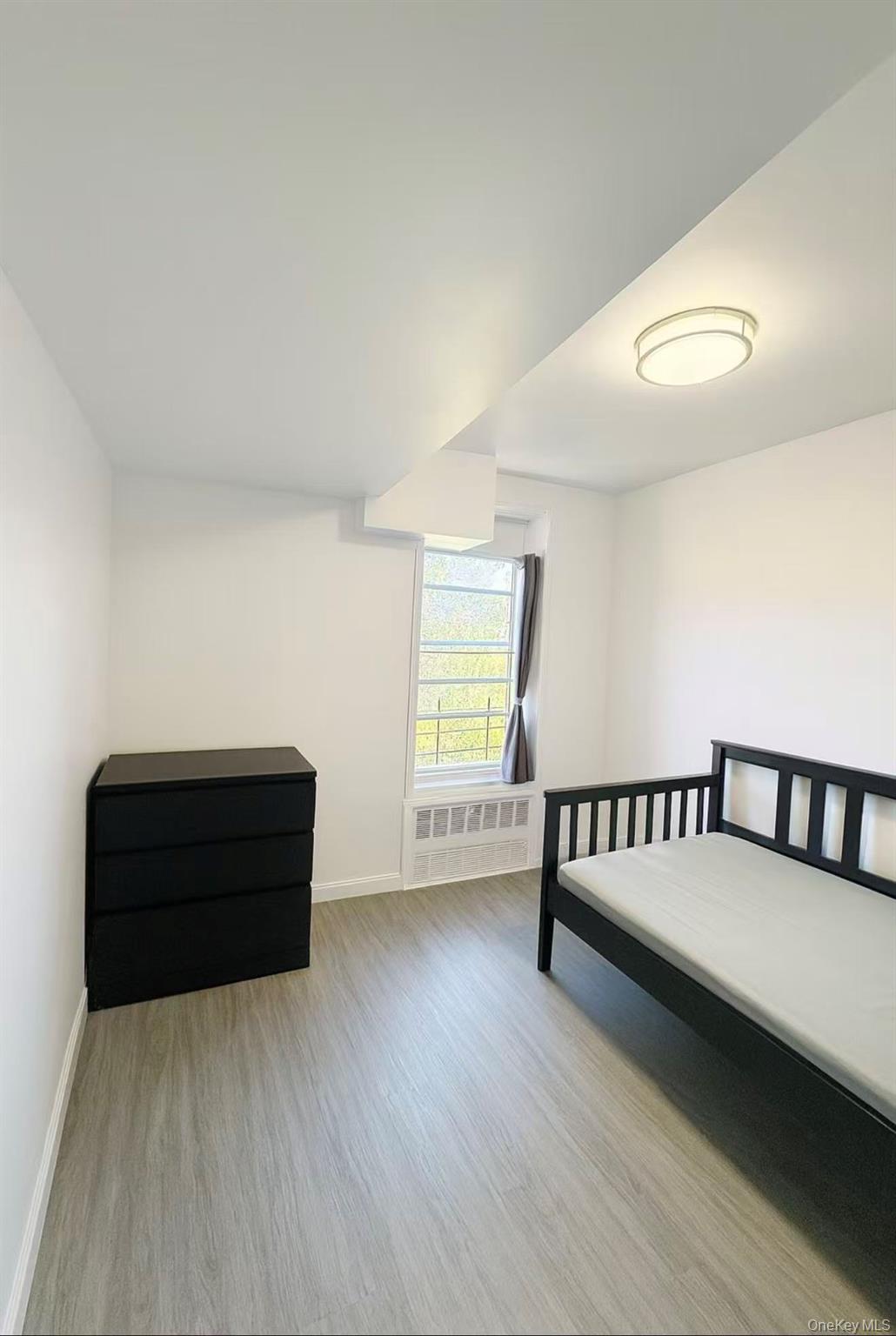 14424 37 Avenue # 5, Flushing, NY 11354