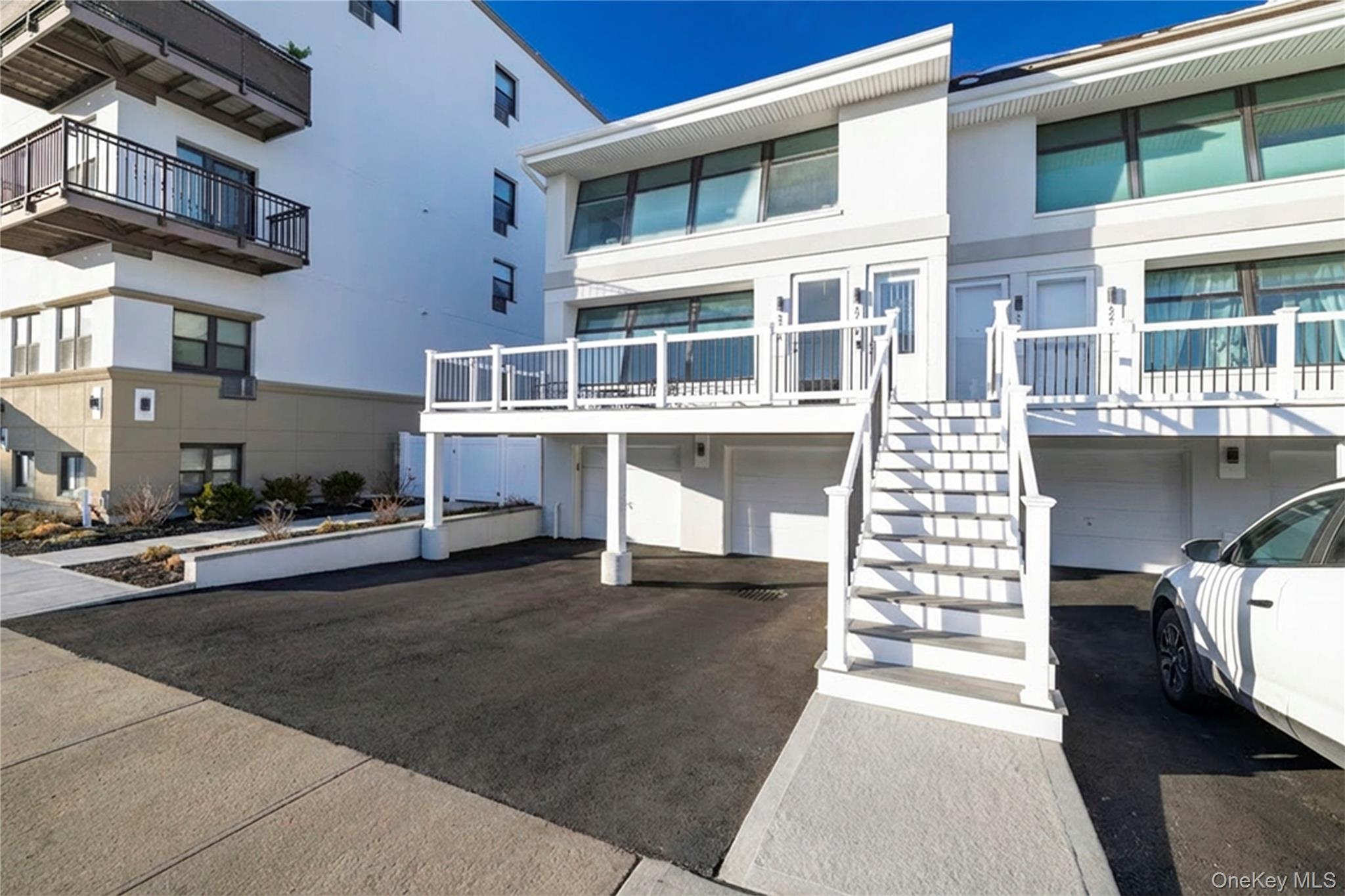 523 W Broadway # A, Long Beach, NY 11561