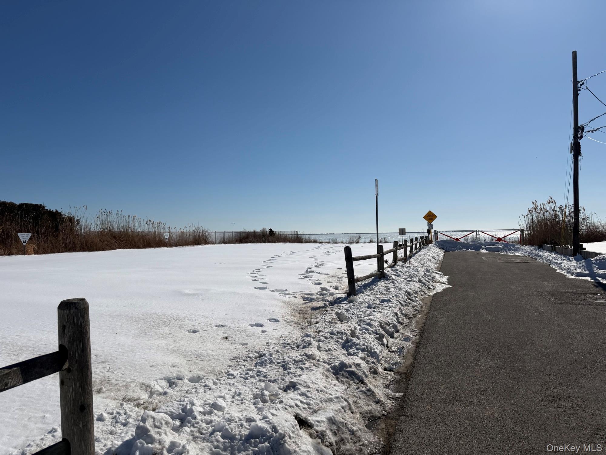 891 S Bay Street, Lindenhurst, NY 11757