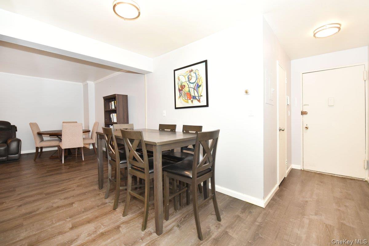 101 Lincoln Avenue # 3R, Mineola, NY 11501