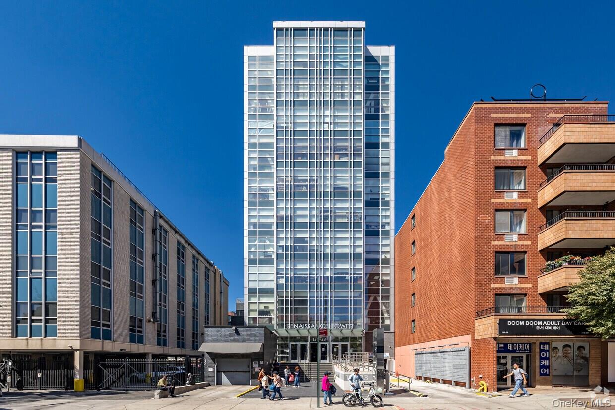 136-33 37th Avenue # 8C, Flushing, NY 11354