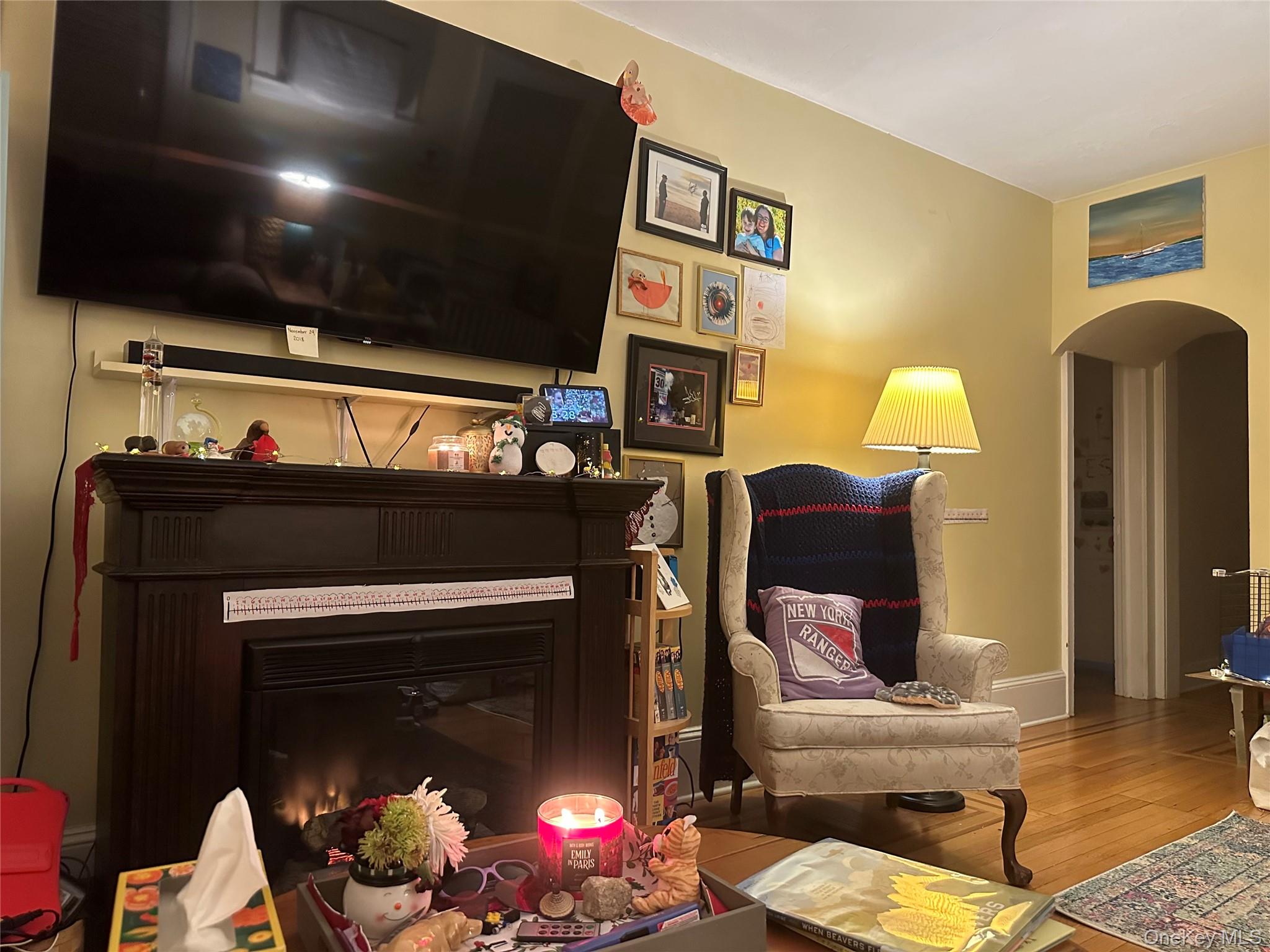 19 6th Street, Bayville, NY 11709