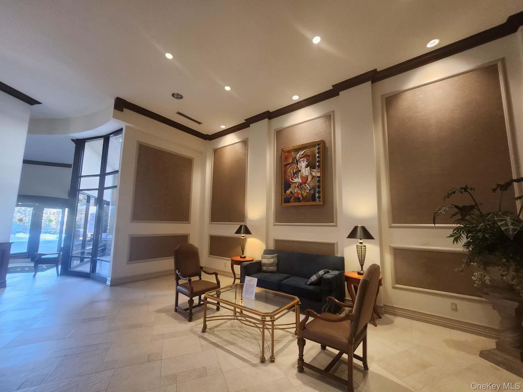 1 Bay Club # 8 U, Bayside, NY 11360