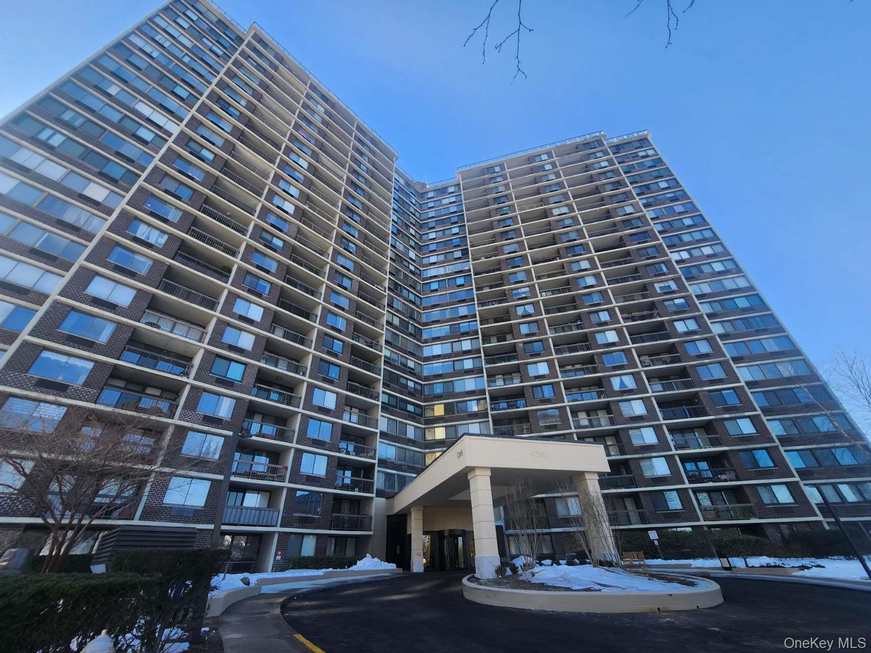 1 Bay Club # 8 U, Bayside, NY 11360