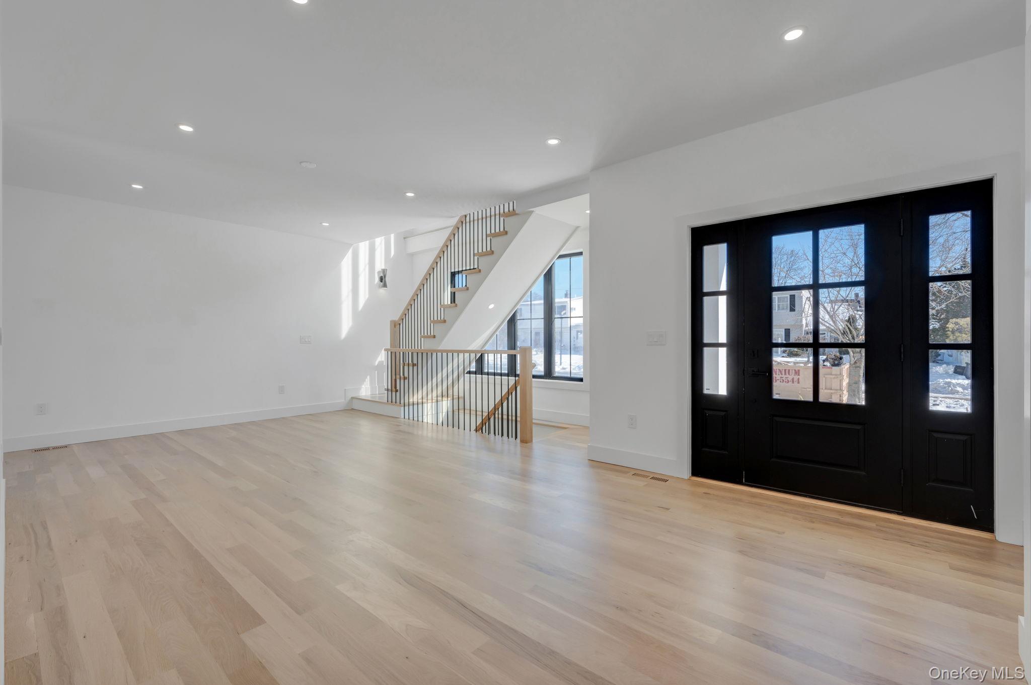 38 Pond Lane, Levittown, NY 11756