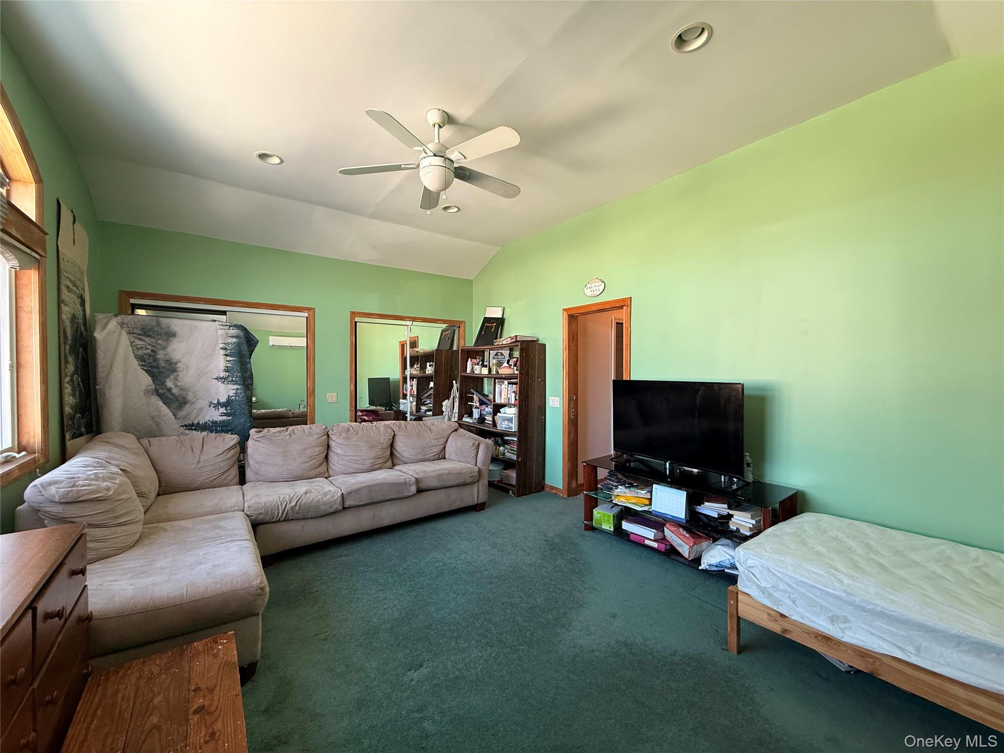 24580 61st Avenue, Little Neck, NY 11362