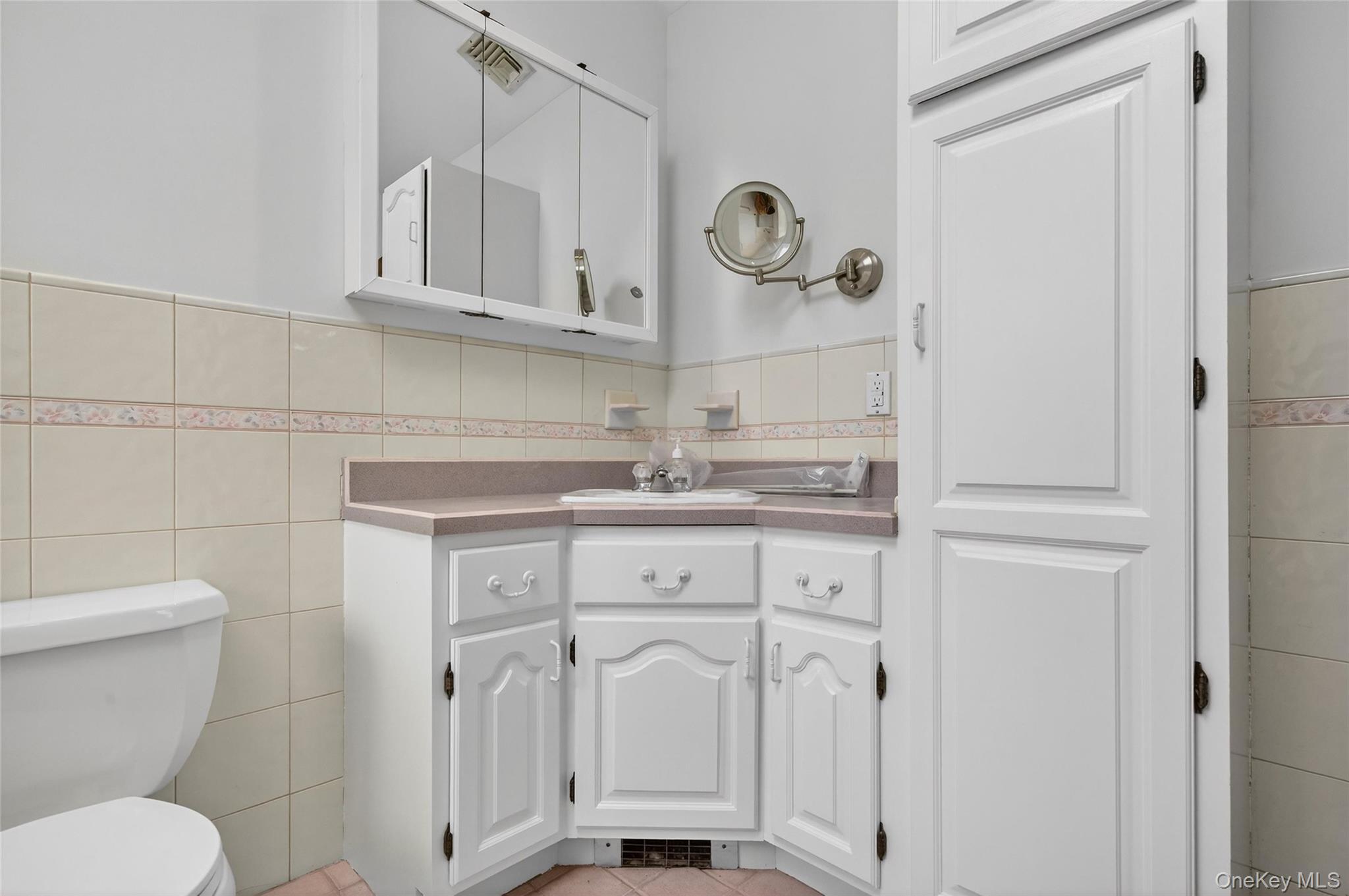 558 Pine Hill Road, Chester, NY 10918