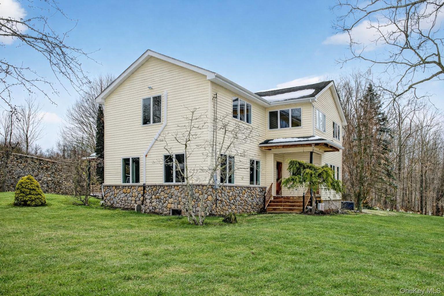 558 Pine Hill Road, Chester, NY 10918