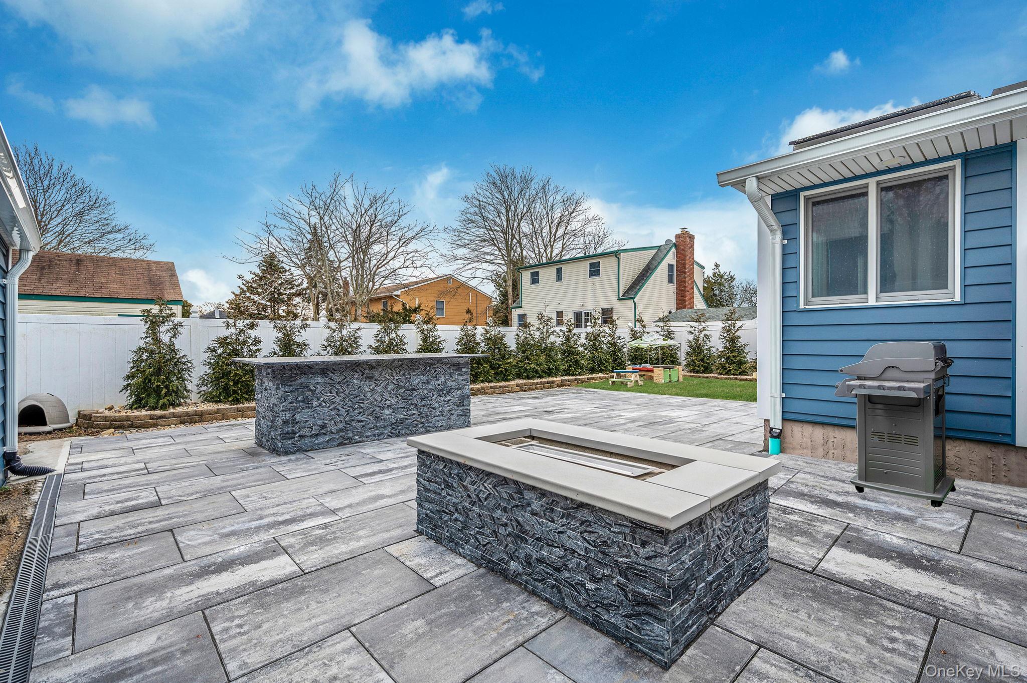 6 Rugby Drive, Shirley, NY 11967