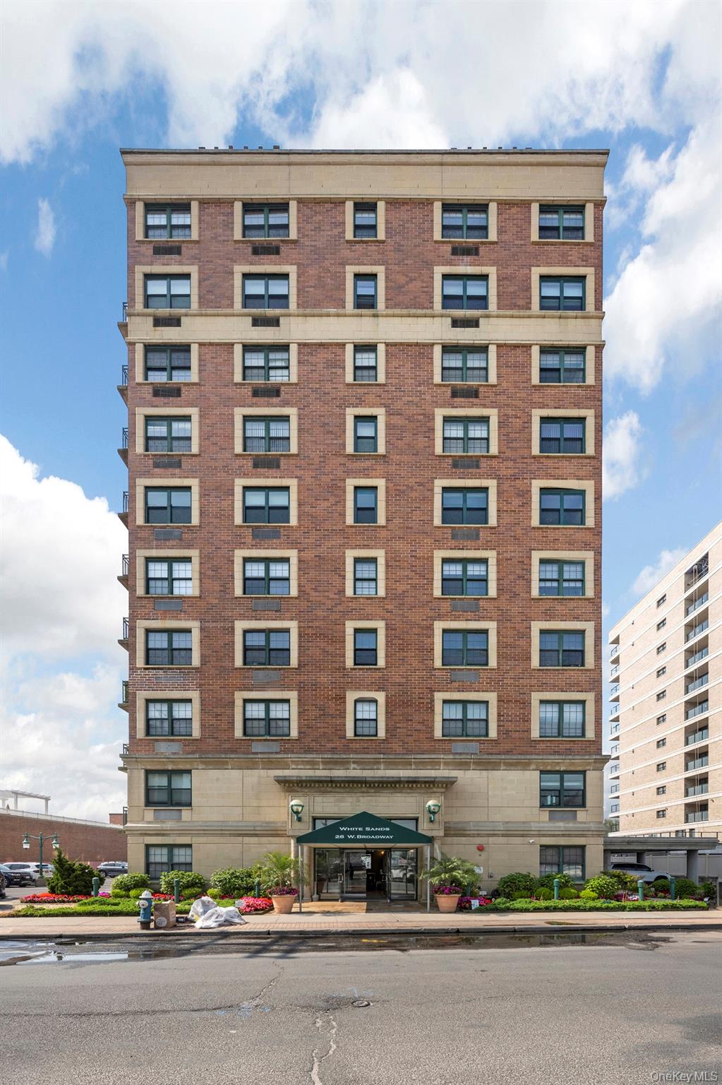 26 W Broadway # 405, Long Beach, NY 11561