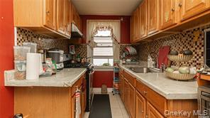 90-32 207th Street, Queens Village, NY 11428