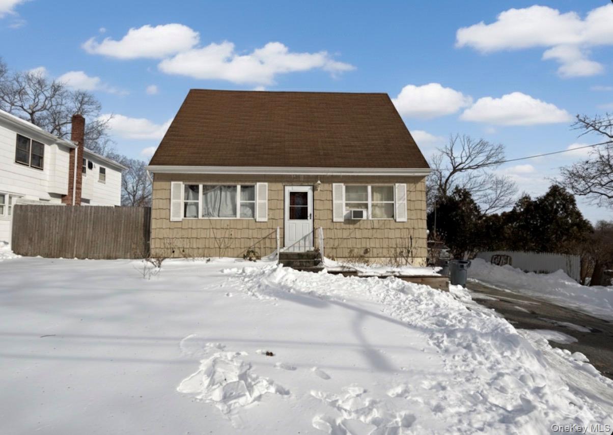 19 Rutland Road, Mastic, NY 11950