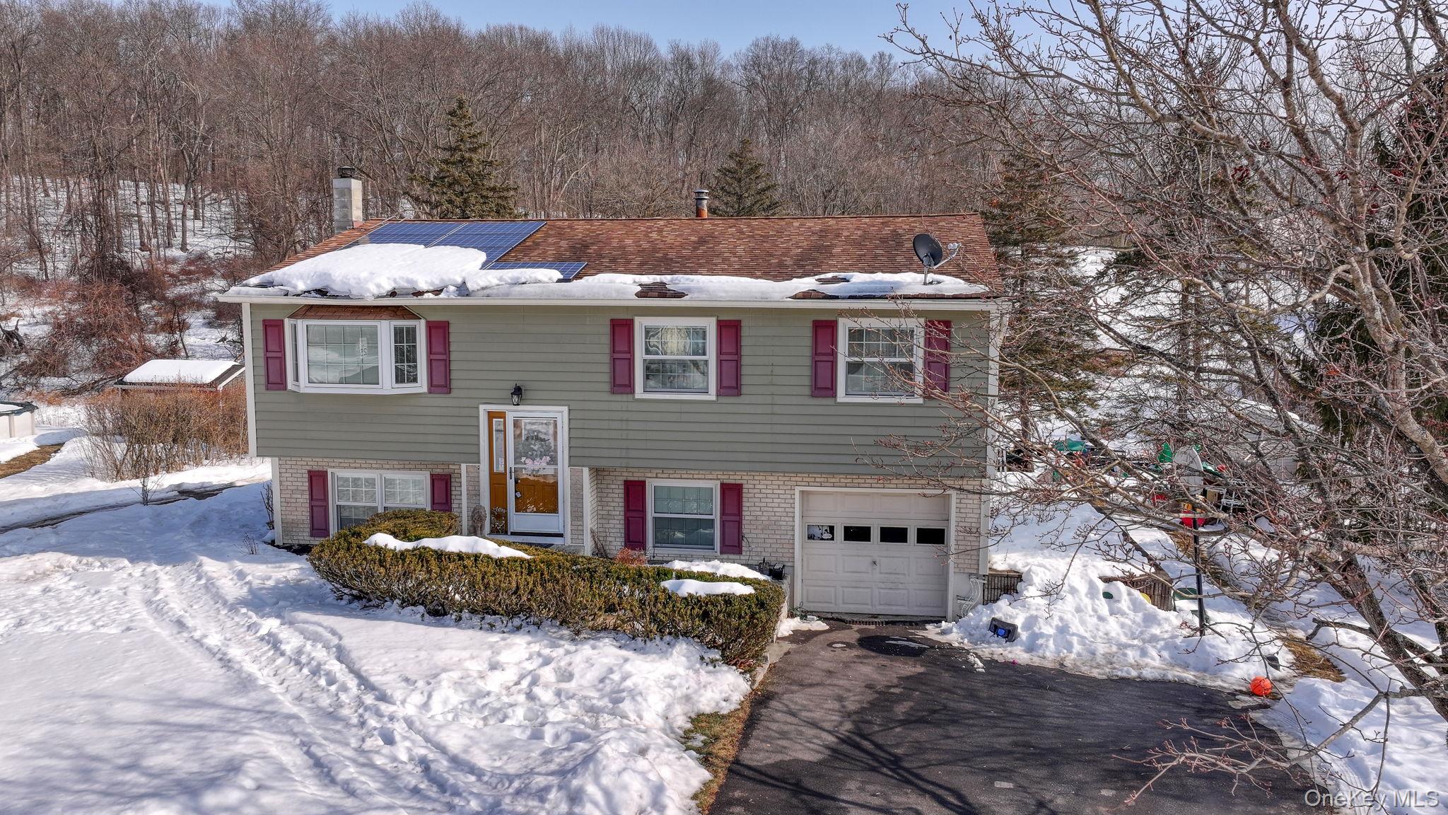 14 Capital Drive, Washingtonville, NY 10992