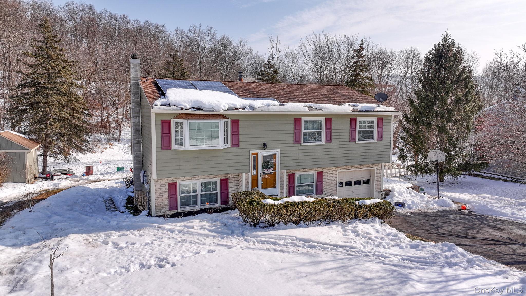 14 Capital Drive, Washingtonville, NY 10992