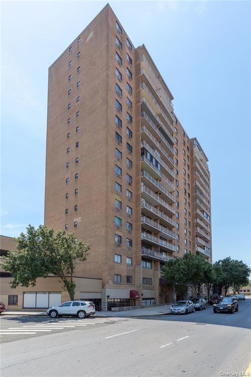 9229 Queens Boulevard # 3H, Rego Park, NY 11374