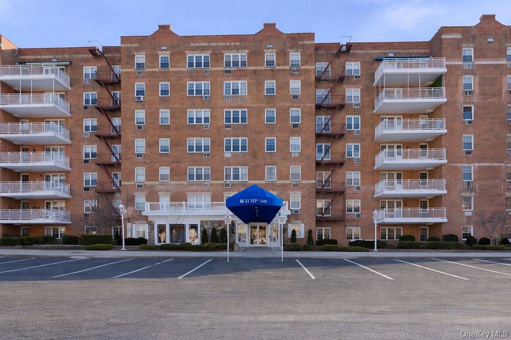 86-11 151st Avenue # 4H, Howard Beach, NY 11414