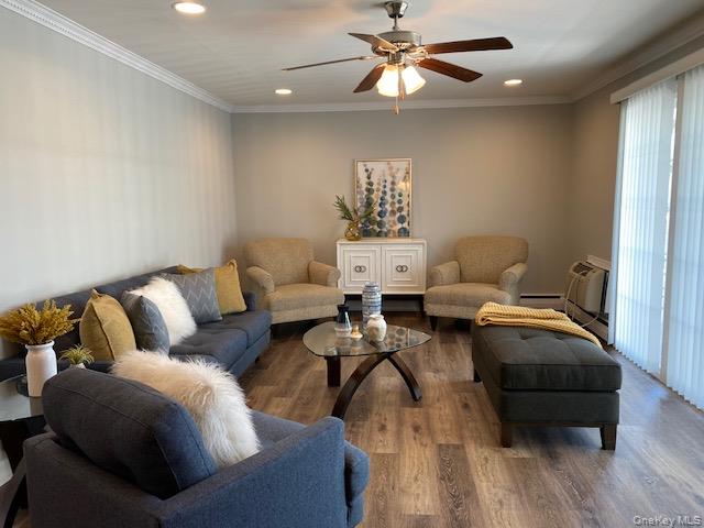 73 Claire Court # 73, West Babylon, NY 11704