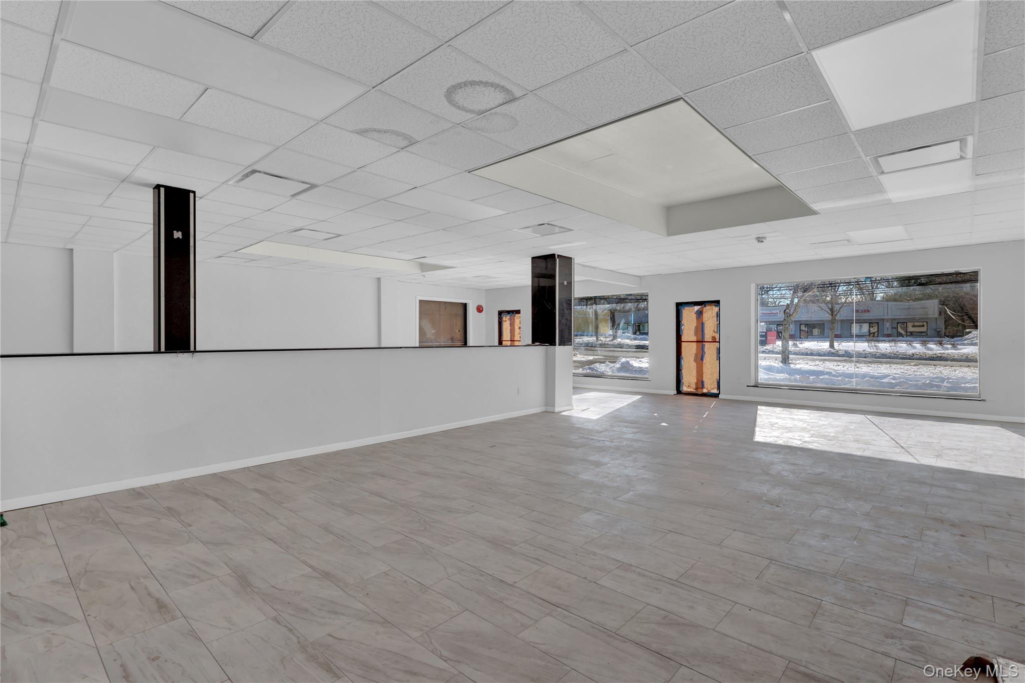 31 Middle Country Road, Coram, NY 11727