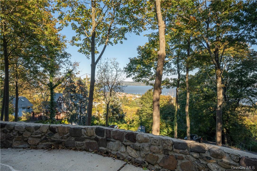 8-12 S Boulevard # 12-102, Nyack, NY 10960