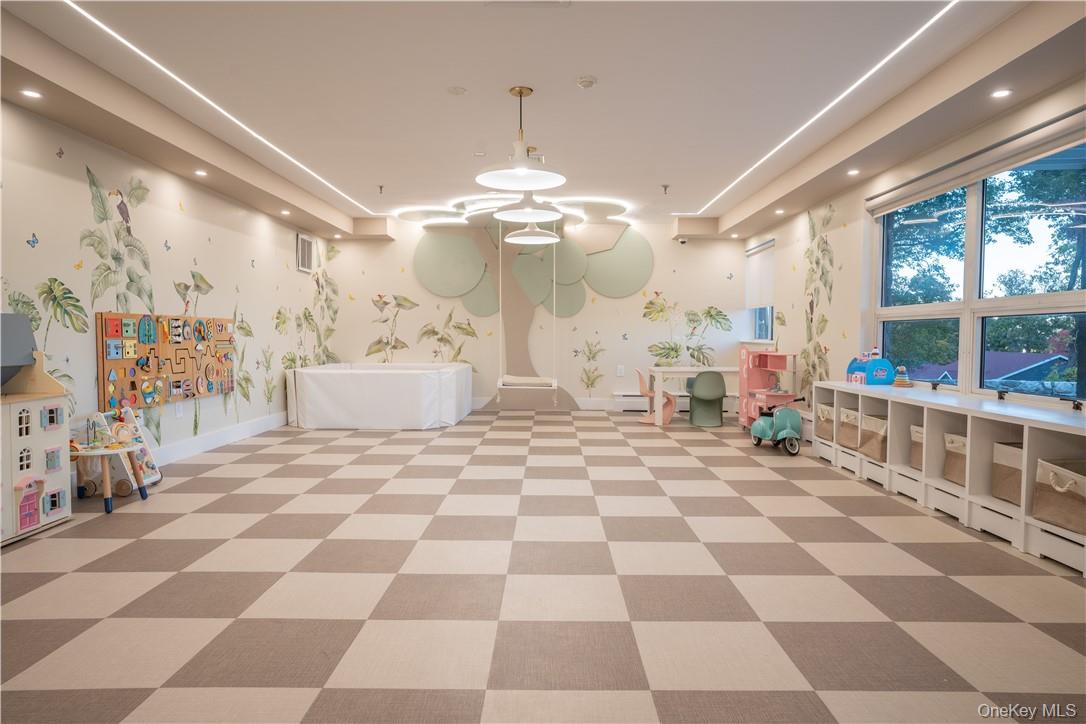 8-12 S Boulevard # 12-102, Nyack, NY 10960