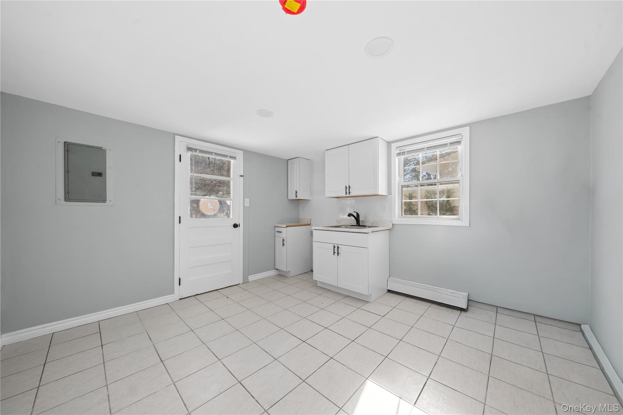 19 Scotchpine Drive, Islandia, NY 11749