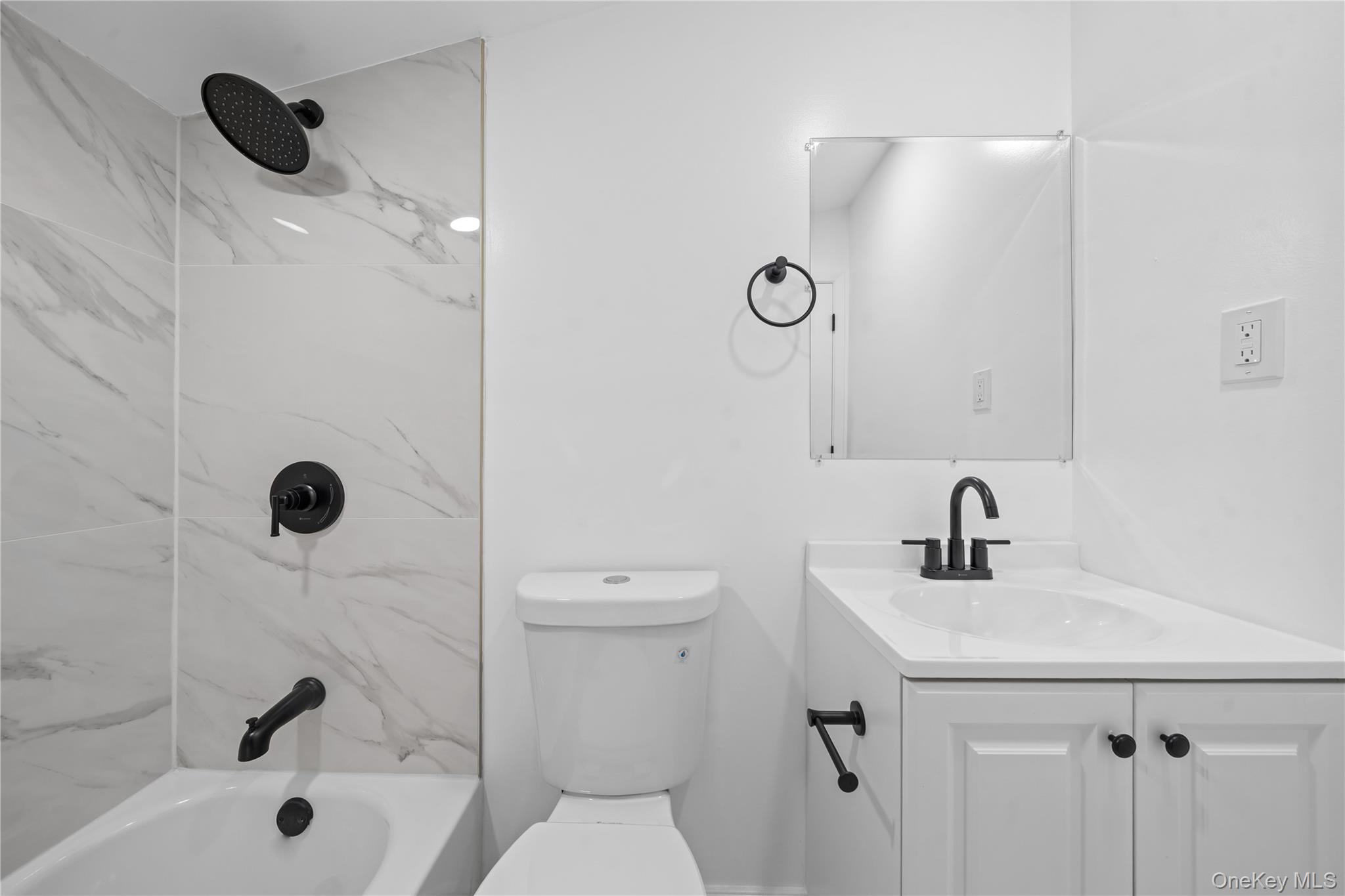 19 Scotchpine Drive, Islandia, NY 11749