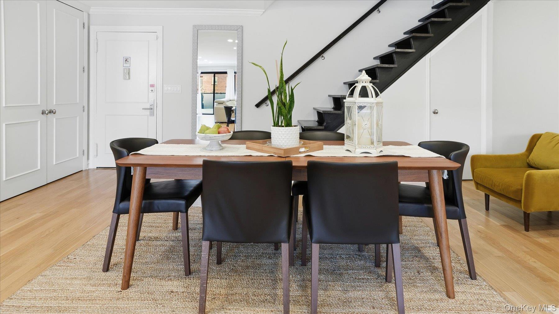 22 Park Place # 4T, Great Neck, NY 11021