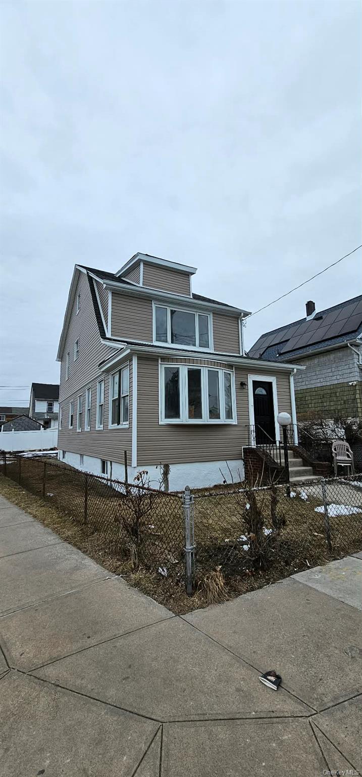 16701 110th Road, Jamaica, NY 11433