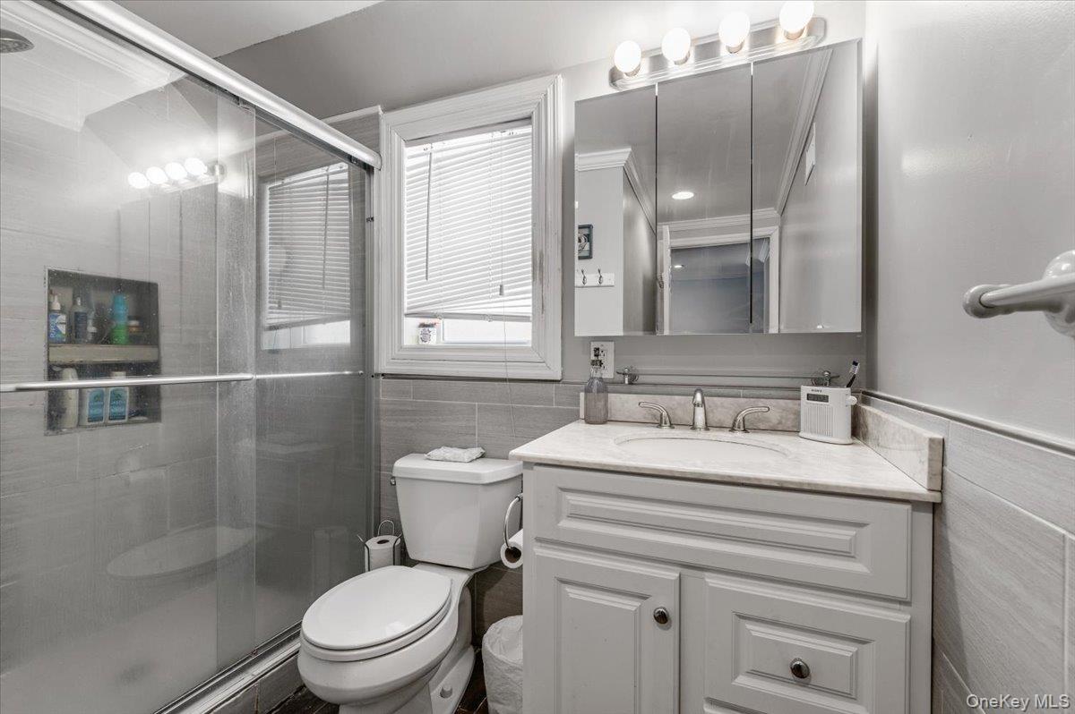 201 Martin Drive, Syosset, NY 11791