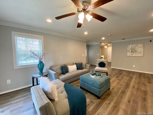 19 Neal # 19, Setauket, NY 11733