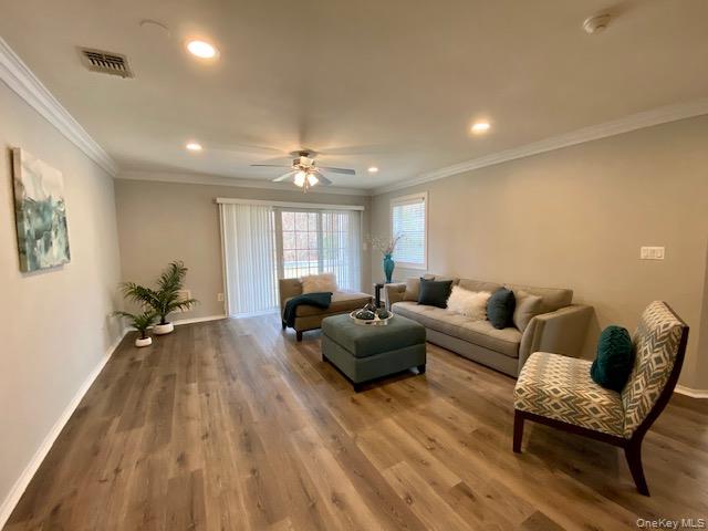 19 Neal # 19, Setauket, NY 11733