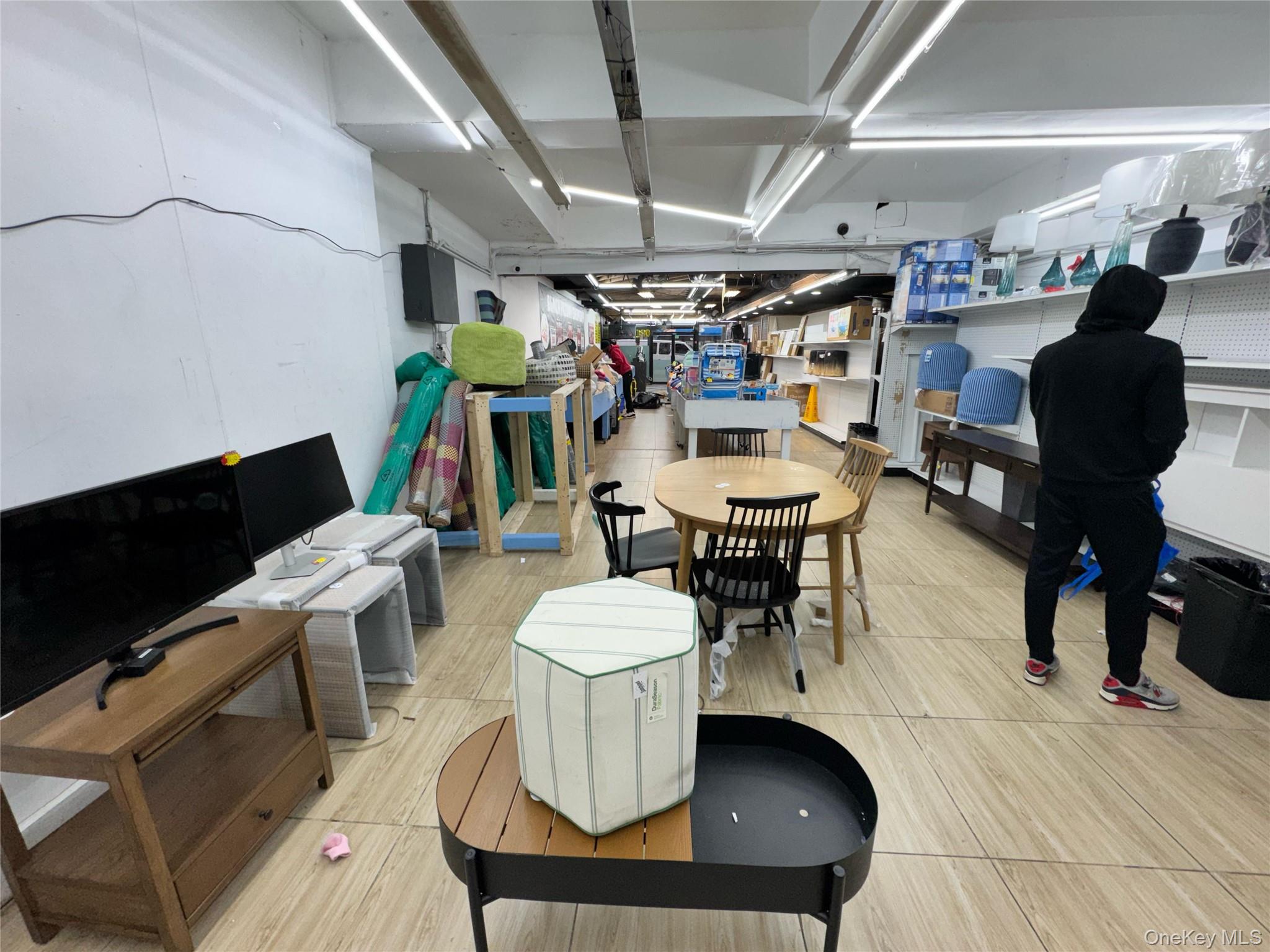 272 E 198th Street, Bronx, NY 10458