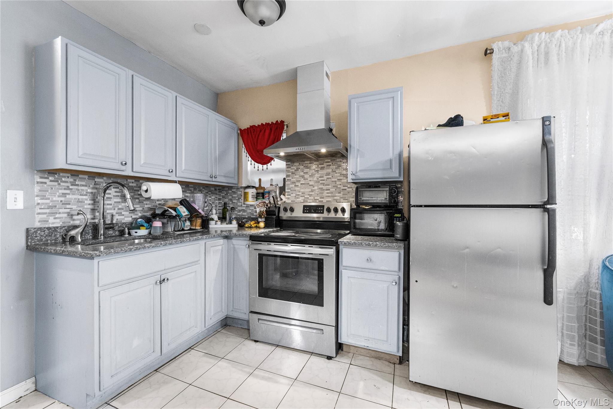 1031 E 216th Street, Bronx, NY 10469