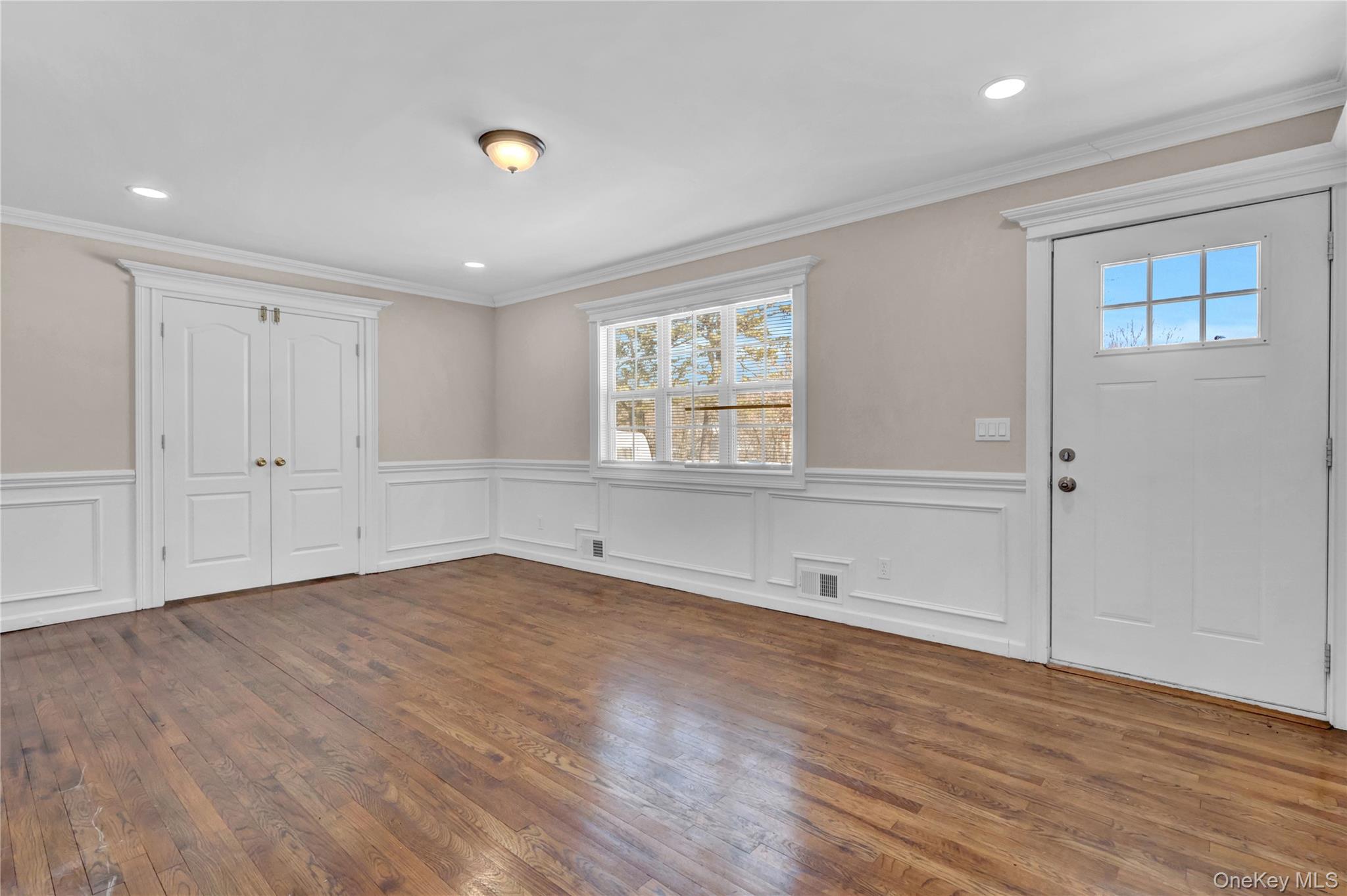 24 Arbor Lane, Centereach, NY 11720