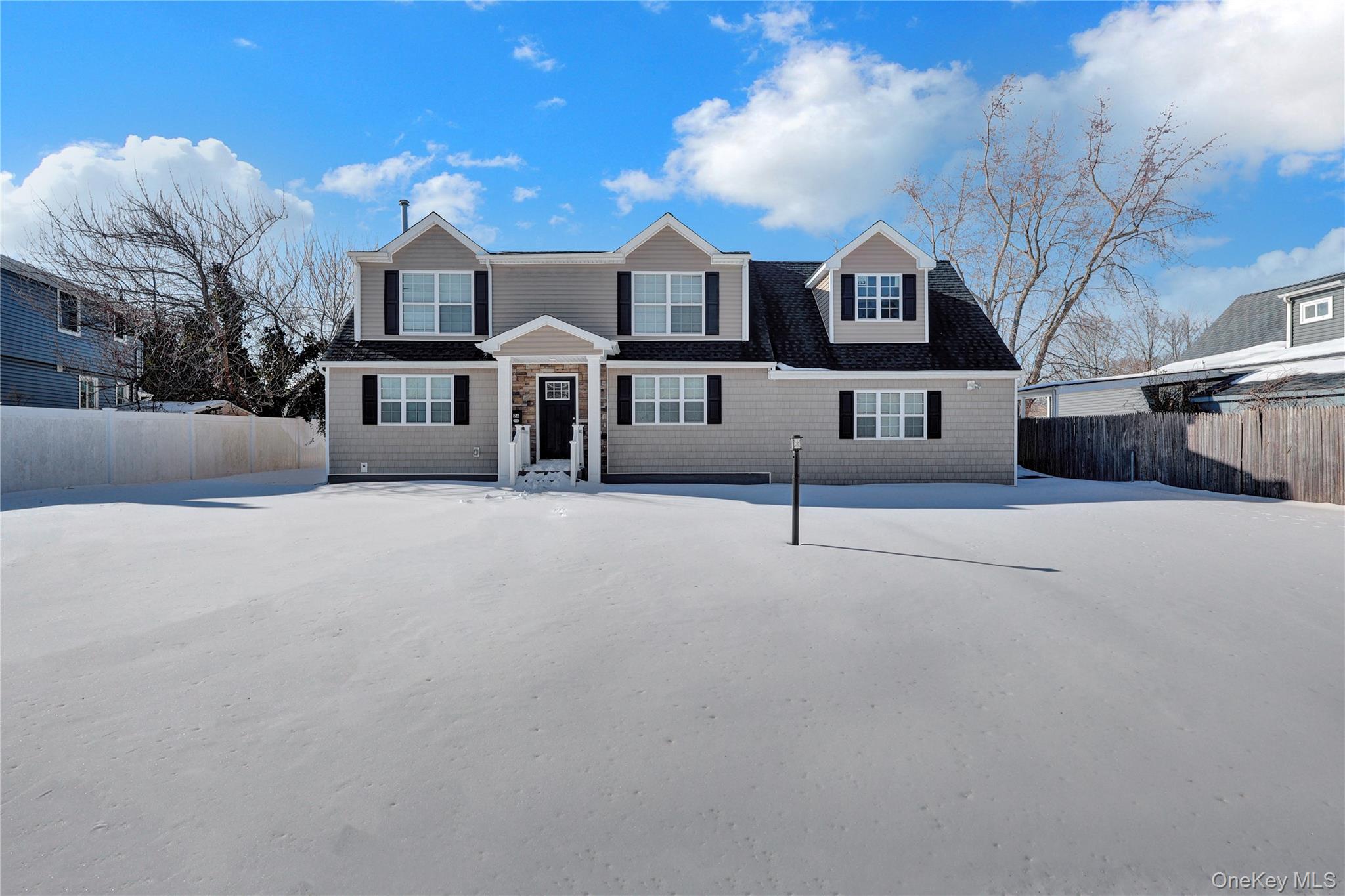 24 Arbor Lane, Centereach, NY 11720