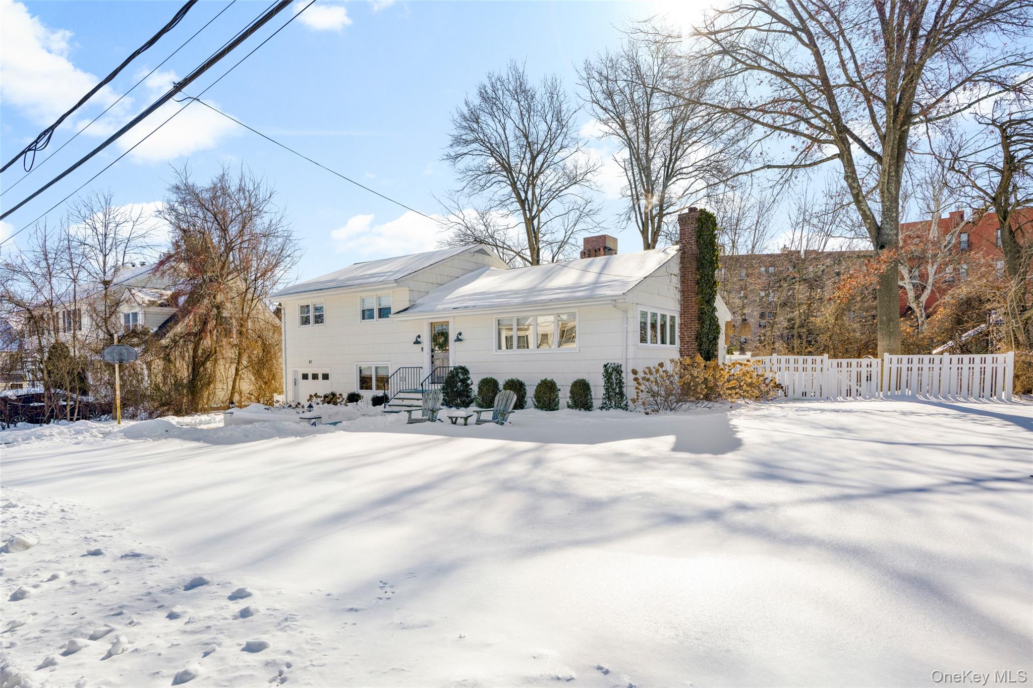 87 Inverness Road, New Rochelle, NY 10804