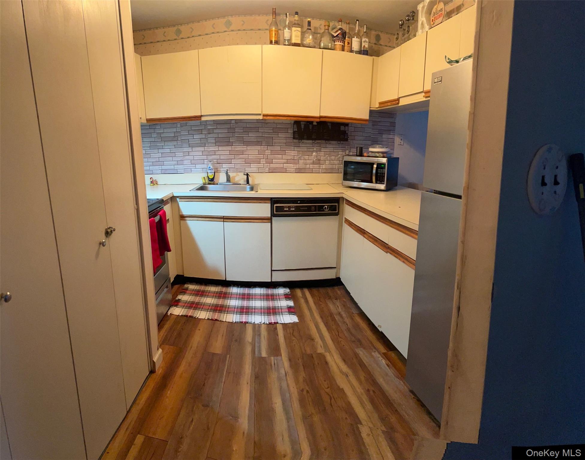 590 Haig Street # 101, Baldwin, NY 11510