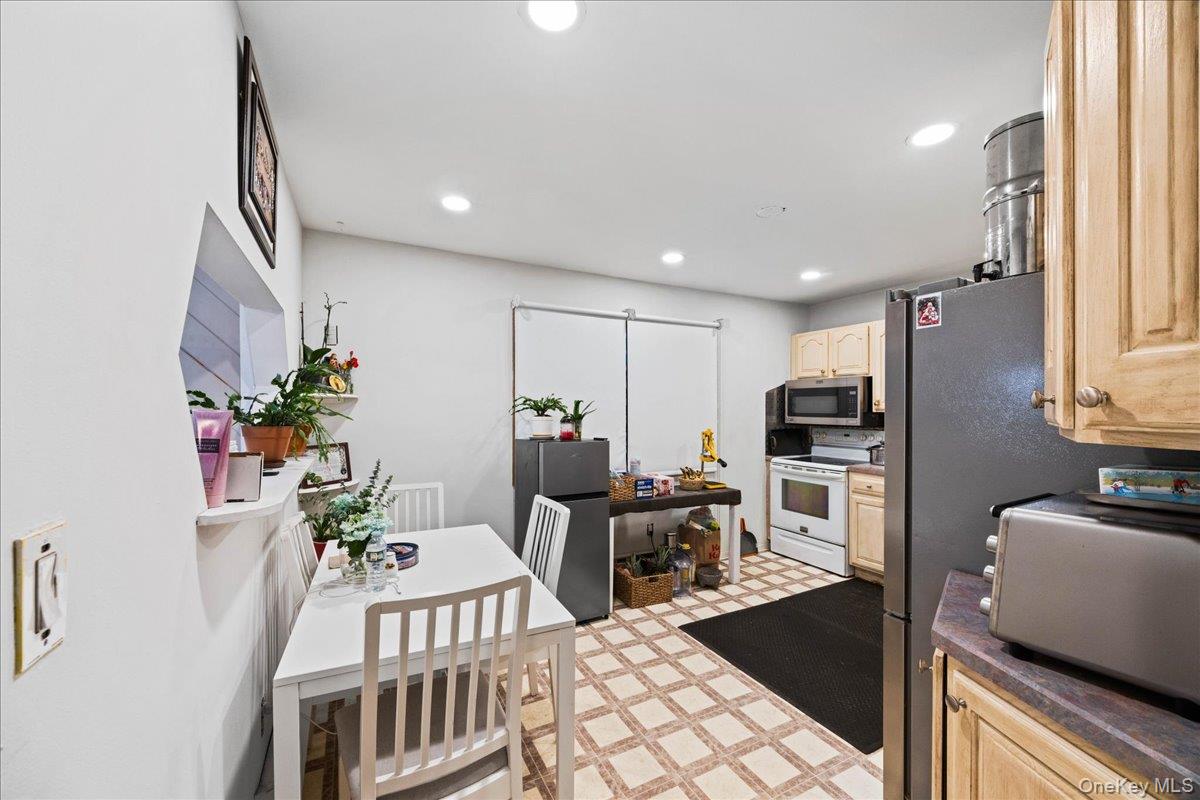 134 11th Avenue, Huntington, NY 11746