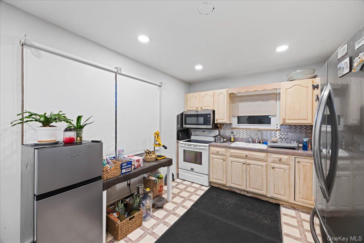 134 11th Avenue, Huntington, NY 11746