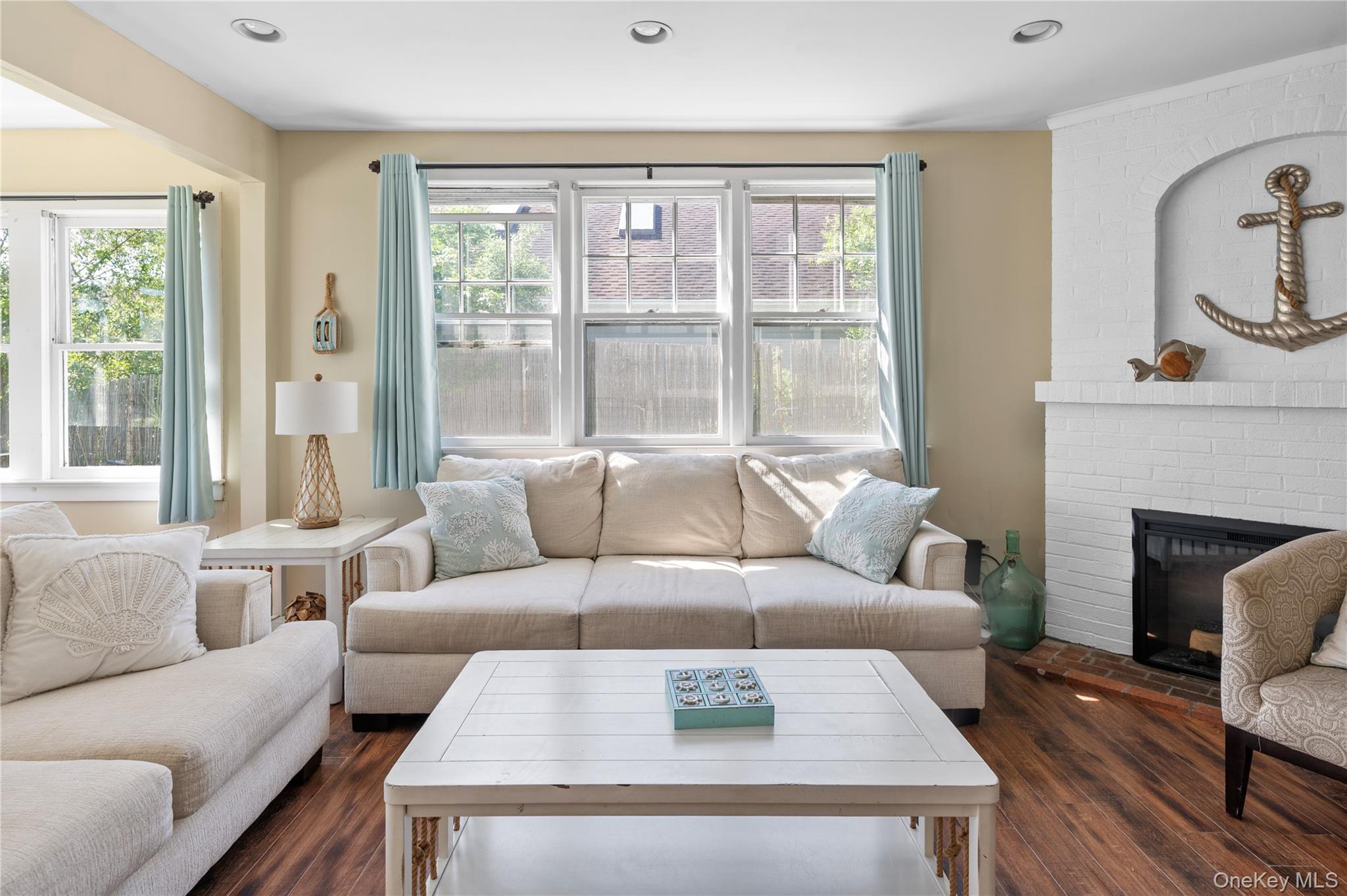 180 Cottage Walk, Ocean Beach, NY 11770