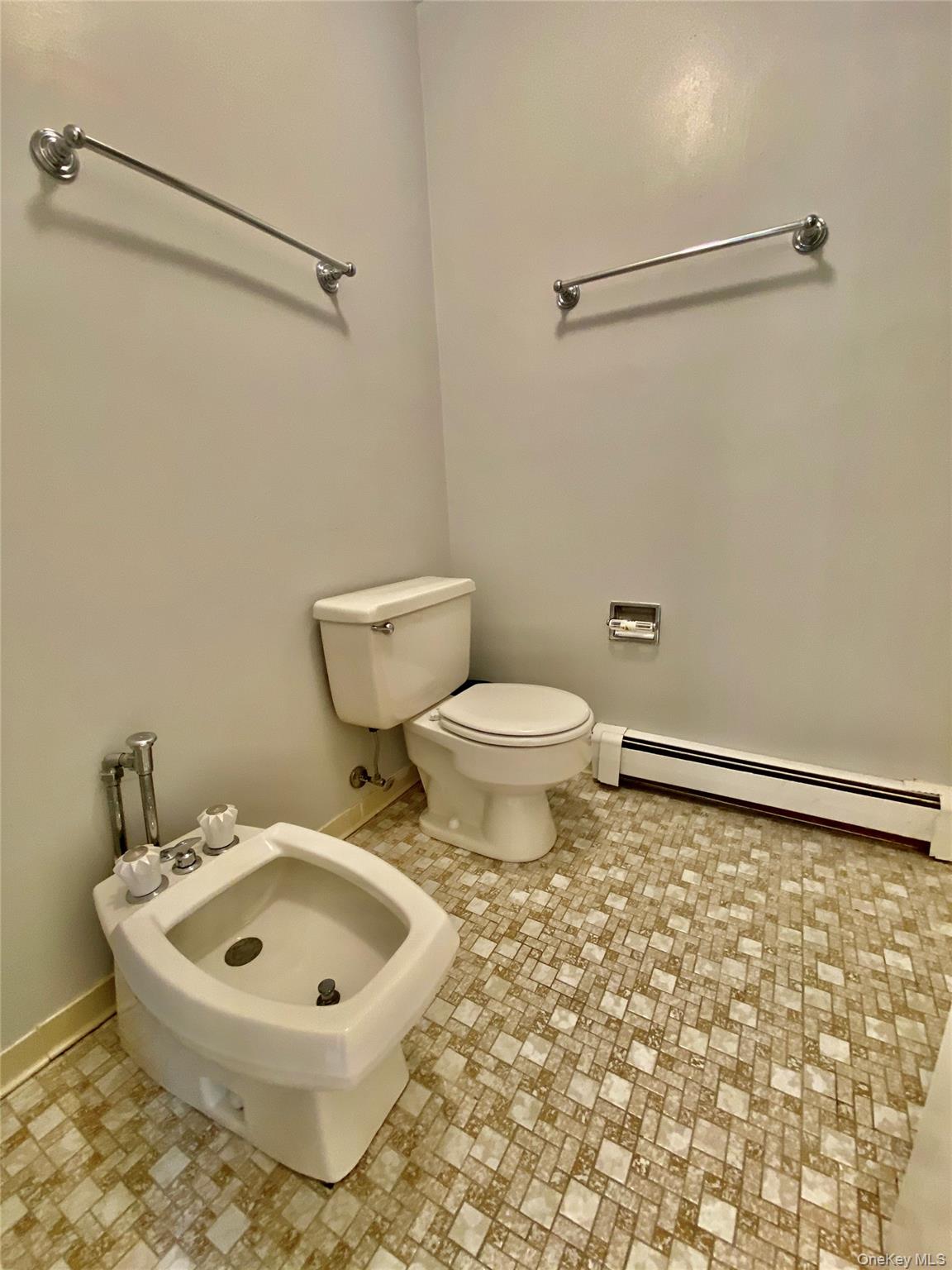 75 Greenway Close # 1, Rye Brook, NY 10573