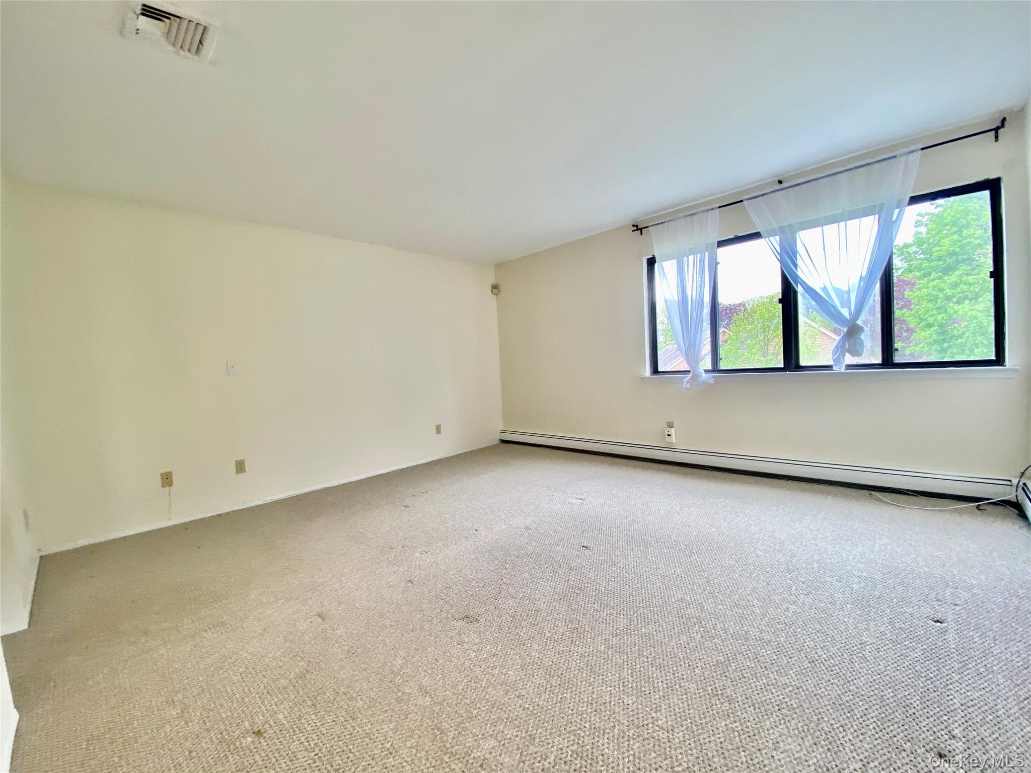 75 Greenway Close # 1, Rye Brook, NY 10573