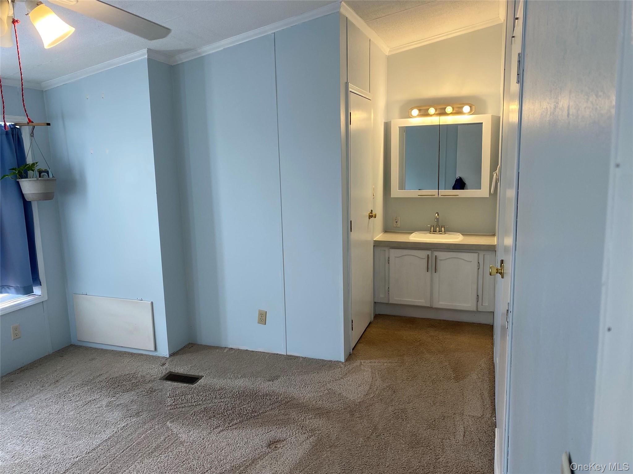 9 Pine Grove Drive, Poughquag, NY 12570