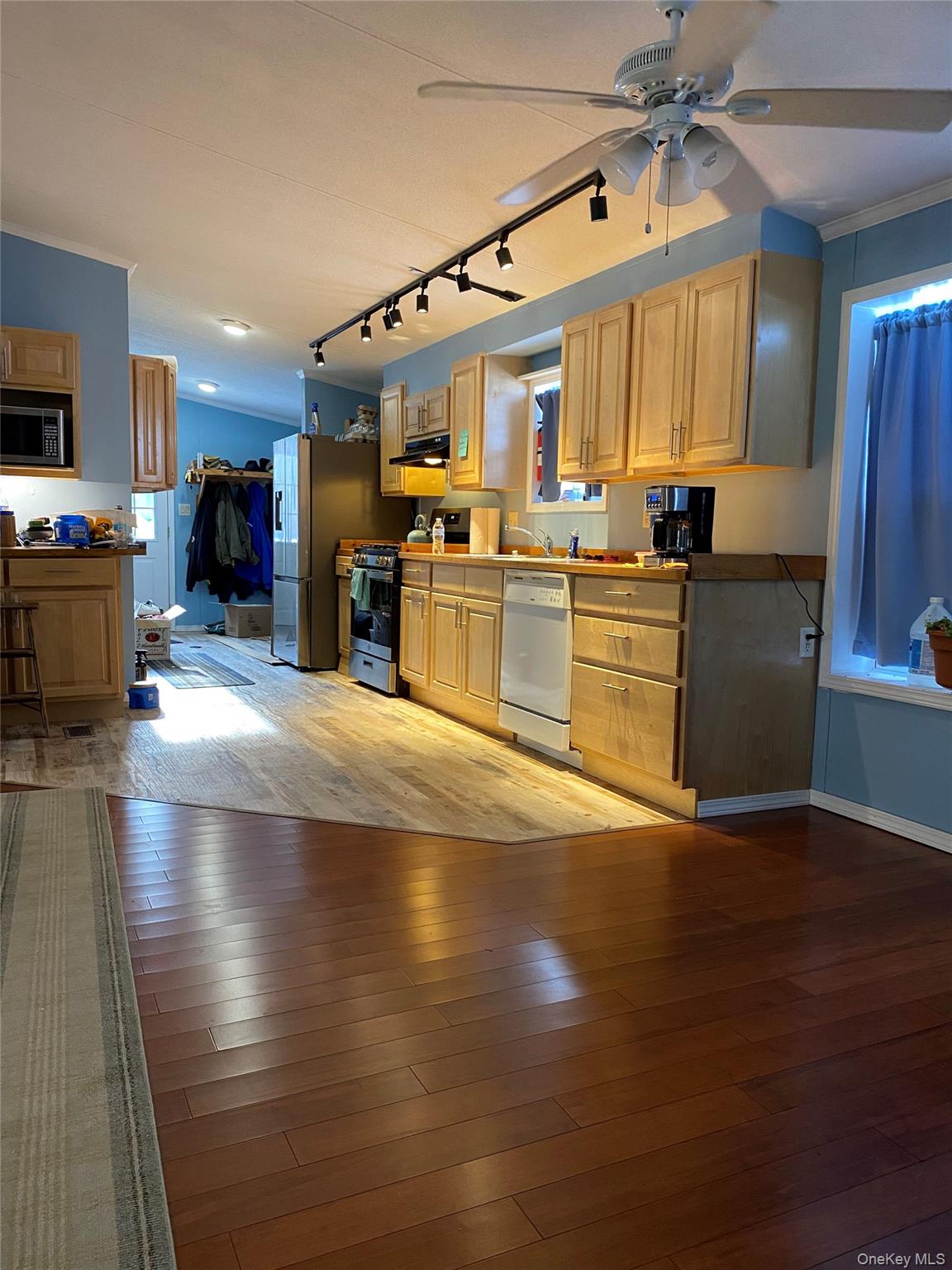 9 Pine Grove Drive, Poughquag, NY 12570