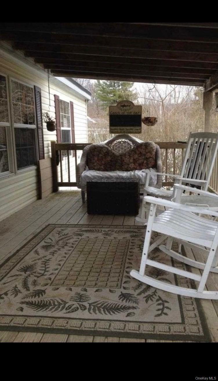 9 Pine Grove Drive, Poughquag, NY 12570