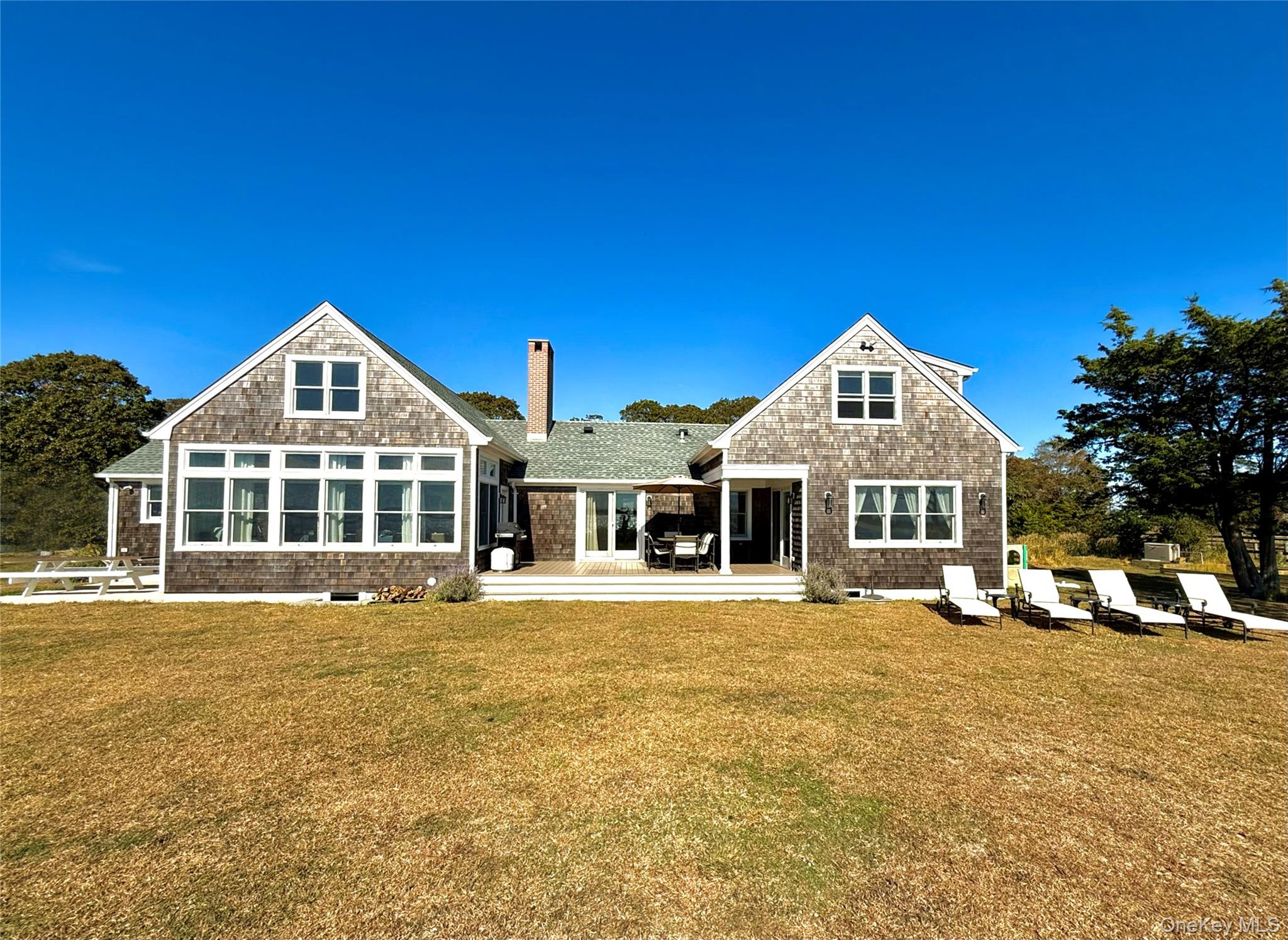 2450 Peters Neck Road, Orient, NY 11957