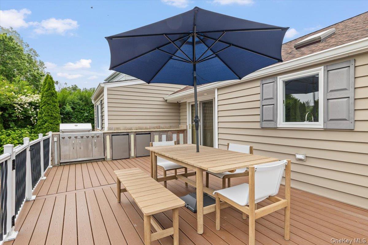 13 Colonial Lane, Bellport Village, NY 11713